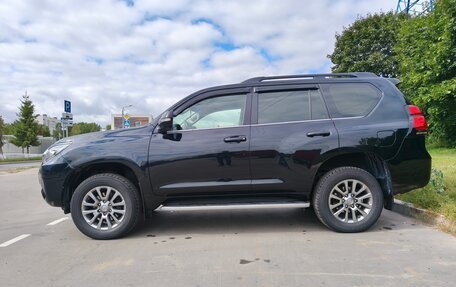 Toyota Land Cruiser Prado 150 рестайлинг 2, 2017 год, 4 850 000 рублей, 3 фотография