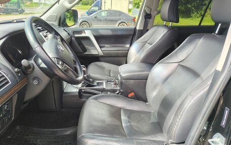 Toyota Land Cruiser Prado 150 рестайлинг 2, 2017 год, 4 850 000 рублей, 11 фотография