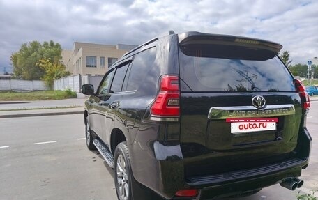 Toyota Land Cruiser Prado 150 рестайлинг 2, 2017 год, 4 850 000 рублей, 7 фотография