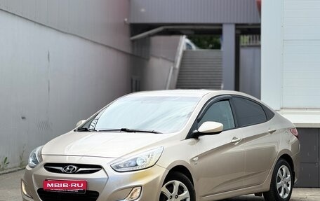 Hyundai Solaris II рестайлинг, 2013 год, 599 999 рублей, 19 фотография
