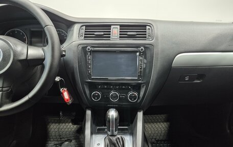 Volkswagen Jetta VI, 2012 год, 945 000 рублей, 12 фотография