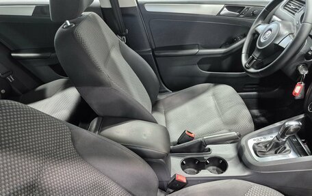 Volkswagen Jetta VI, 2012 год, 945 000 рублей, 17 фотография