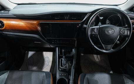 Toyota Auris II, 2015 год, 1 649 000 рублей, 18 фотография