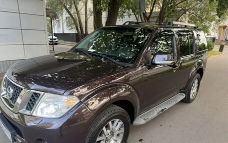 Nissan Pathfinder, 2010 год, 1 865 000 рублей, 3 фотография