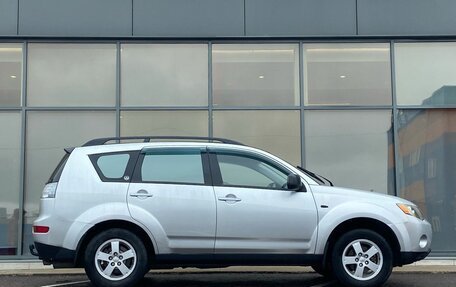 Mitsubishi Outlander III рестайлинг 3, 2008 год, 600 000 рублей, 3 фотография
