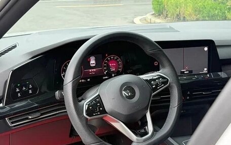Volkswagen Golf VIII, 2023 год, 1 935 000 рублей, 14 фотография