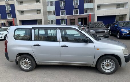 Toyota Probox I, 2004 год, 550 000 рублей, 3 фотография