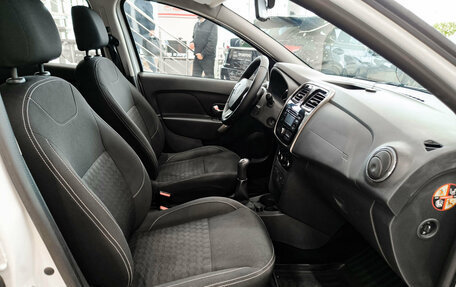 Renault Logan II, 2015 год, 690 000 рублей, 15 фотография