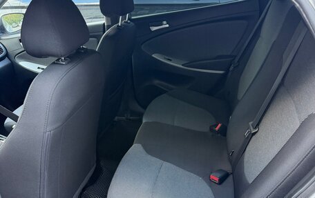 Hyundai Solaris II рестайлинг, 2011 год, 700 000 рублей, 8 фотография