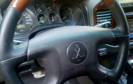 Mitsubishi Pajero III рестайлинг, 2004 год, 1 060 000 рублей, 8 фотография