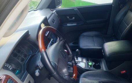 Mitsubishi Pajero III рестайлинг, 2004 год, 1 060 000 рублей, 7 фотография
