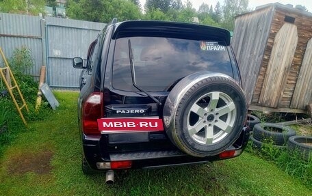Mitsubishi Pajero III рестайлинг, 2004 год, 1 060 000 рублей, 16 фотография