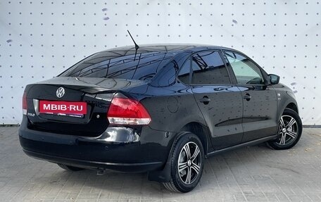 Volkswagen Polo VI (EU Market), 2013 год, 800 000 рублей, 4 фотография