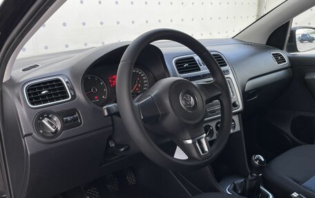 Volkswagen Polo VI (EU Market), 2013 год, 800 000 рублей, 15 фотография