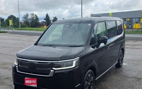Honda Stepwgn, 2023 год, 3 300 000 рублей, 1 фотография