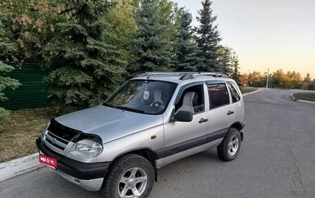 Chevrolet Niva I рестайлинг, 2003 год, 280 000 рублей, 1 фотография