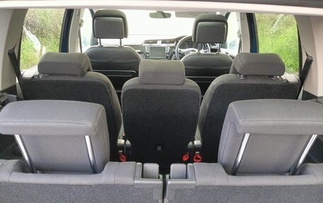 Volkswagen Touran III, 2016 год, 1 350 000 рублей, 13 фотография