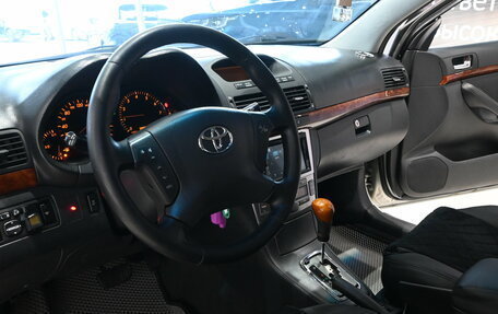 Toyota Avensis III рестайлинг, 2003 год, 675 000 рублей, 6 фотография