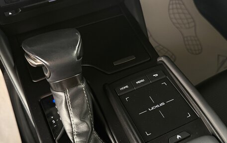 Lexus ES VII, 2019 год, 4 190 000 рублей, 19 фотография