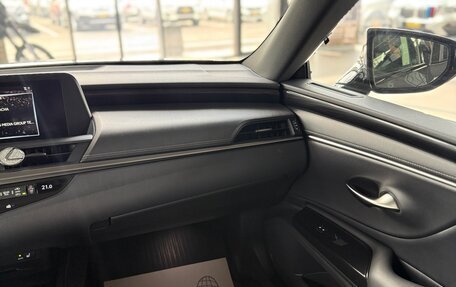 Lexus ES VII, 2019 год, 4 190 000 рублей, 16 фотография