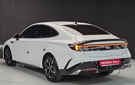 Hyundai Sonata VIII, 2023 год, 2 700 000 рублей, 4 фотография