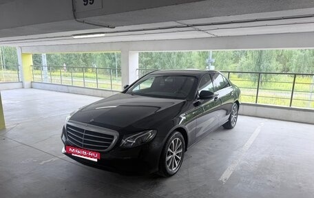 Mercedes-Benz E-Класс, 2016 год, 2 250 000 рублей, 2 фотография