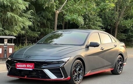 Hyundai Elantra, 2023 год, 1 900 000 рублей, 3 фотография