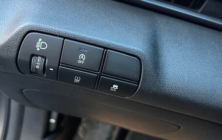 Hyundai Elantra, 2023 год, 1 900 000 рублей, 12 фотография