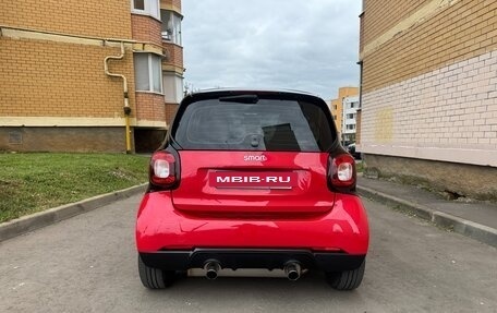 Smart Fortwo III, 2018 год, 1 075 000 рублей, 2 фотография