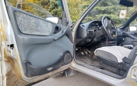 Chevrolet Niva I рестайлинг, 2003 год, 280 000 рублей, 9 фотография