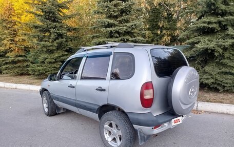 Chevrolet Niva I рестайлинг, 2003 год, 280 000 рублей, 2 фотография