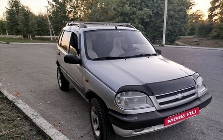 Chevrolet Niva I рестайлинг, 2003 год, 280 000 рублей, 4 фотография