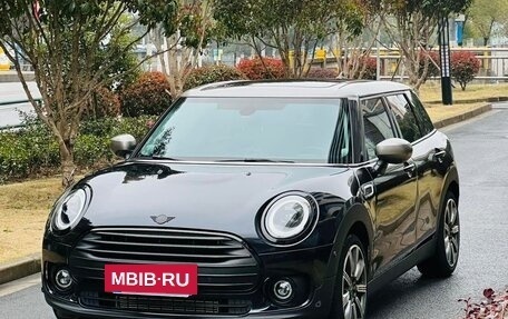 MINI Clubman, 2022 год, 1 760 000 рублей, 3 фотография