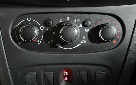 Renault Sandero II рестайлинг, 2020 год, 1 369 000 рублей, 18 фотография