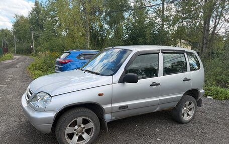 Chevrolet Niva I рестайлинг, 2007 год, 200 000 рублей, 2 фотография
