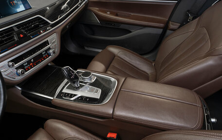 BMW 7 серия, 2020 год, 3 900 000 рублей, 23 фотография