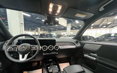 Mercedes-Benz GLB, 2022 год, 2 130 000 рублей, 13 фотография