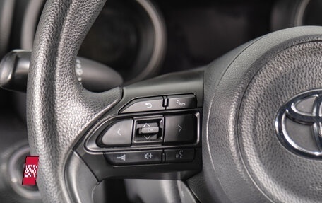 Toyota Yaris Cross, 2020 год, 2 099 000 рублей, 14 фотография