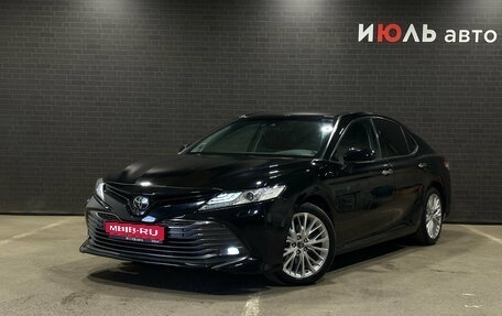 Toyota Camry, 2019 год, 3 300 000 рублей, 1 фотография