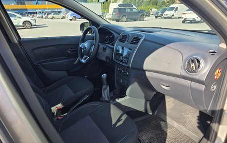 Renault Logan II, 2020 год, 1 090 000 рублей, 11 фотография
