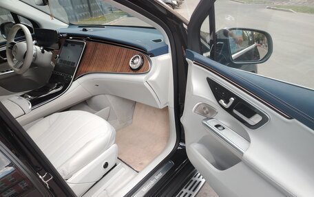 Mercedes-Benz EQE, 2023 год, 7 800 000 рублей, 11 фотография