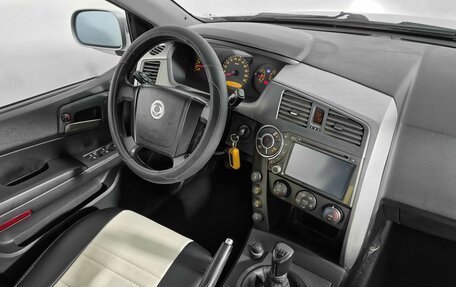 SsangYong Kyron I, 2014 год, 909 000 рублей, 13 фотография