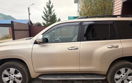 Toyota Land Cruiser Prado 150 рестайлинг 2, 2009 год, 2 700 000 рублей, 6 фотография