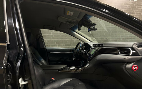 Toyota Camry, 2019 год, 3 300 000 рублей, 7 фотография