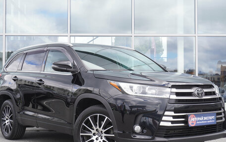 Toyota Highlander III, 2019 год, 3 899 000 рублей, 3 фотография