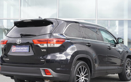 Toyota Highlander III, 2019 год, 3 899 000 рублей, 5 фотография