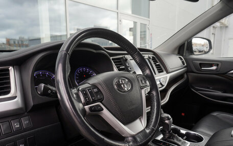 Toyota Highlander III, 2019 год, 3 899 000 рублей, 11 фотография