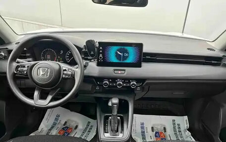 Honda Vezel, 2023 год, 1 254 600 рублей, 8 фотография