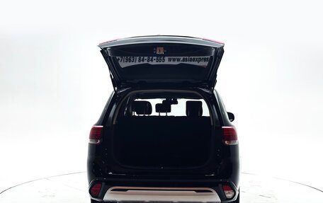 Mitsubishi Outlander III рестайлинг 3, 2022 год, 1 600 000 рублей, 9 фотография
