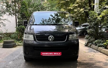 Volkswagen Multivan T5, 2004 год, 1 100 000 рублей, 2 фотография
